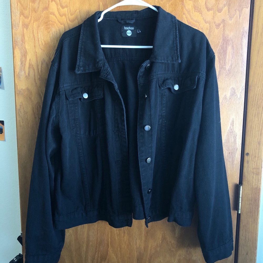 Black crop plus size denim jacket